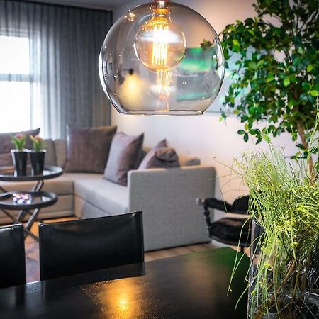 H96 Luxury Suite Κεφλαβίκ Εξωτερικό φωτογραφία