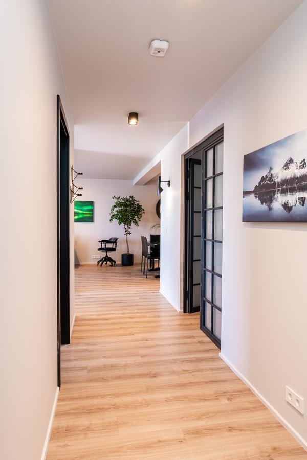 H96 Luxury Suite Κεφλαβίκ Εξωτερικό φωτογραφία